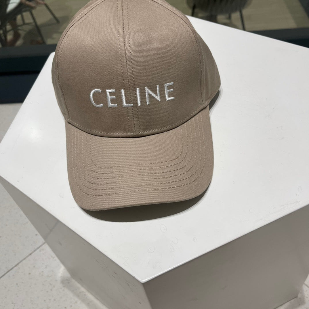Mehrfarbige Kappe