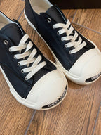 Schwarze Canvas-Low-Top-Sneaker mit Zehenkappe – Herren
