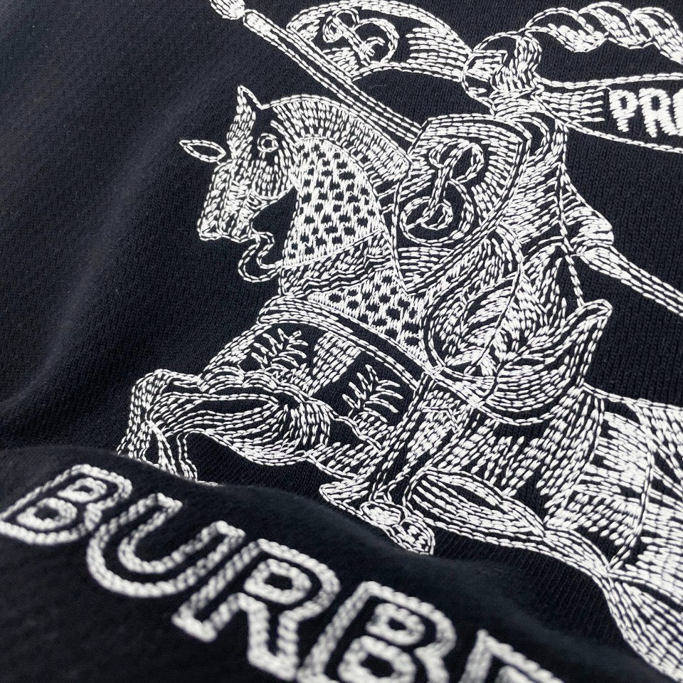 Schwarzes besticktes Rundhalsshirt aus Baumwolle – Herren