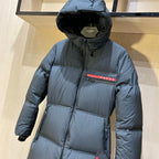 Daunenjacke in Weiß und Grau – Damen