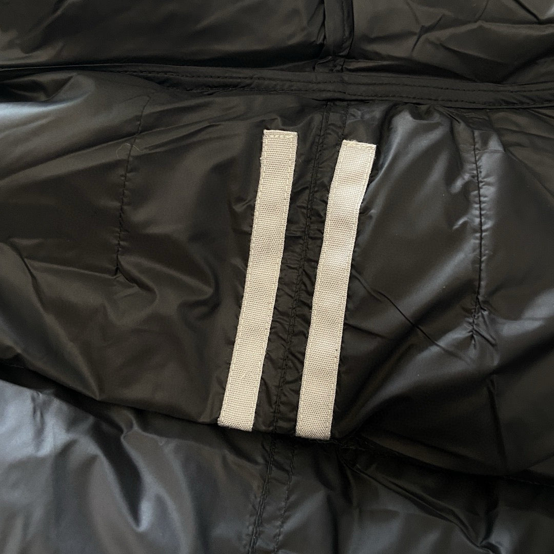 Schwarze Steppjacke – Herren
