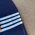 Grauer gestrickter Midi-Rock mit Querstreifen – Damen