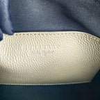 Schwarz-blaue Clutch