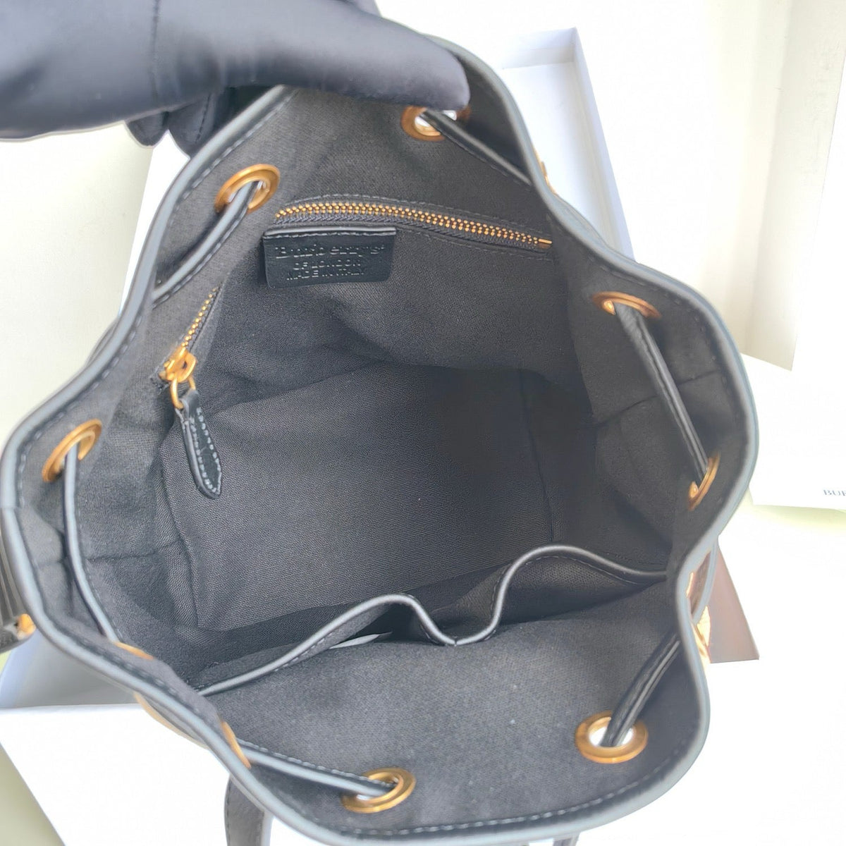 Mehrfarbige Beuteltasche
