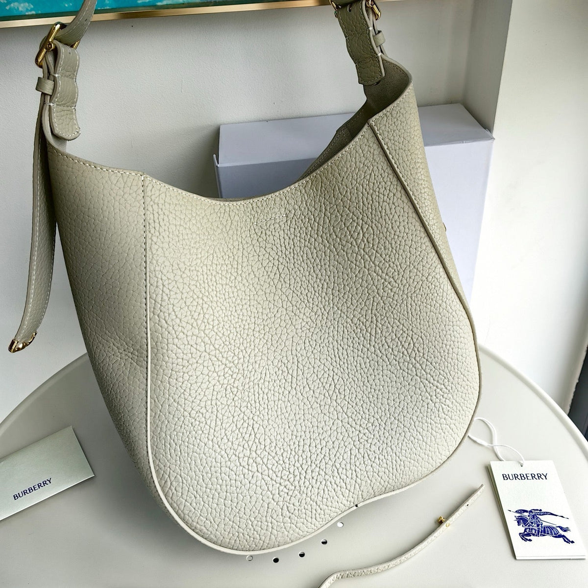 Schultertasche in Schwarz und Grün