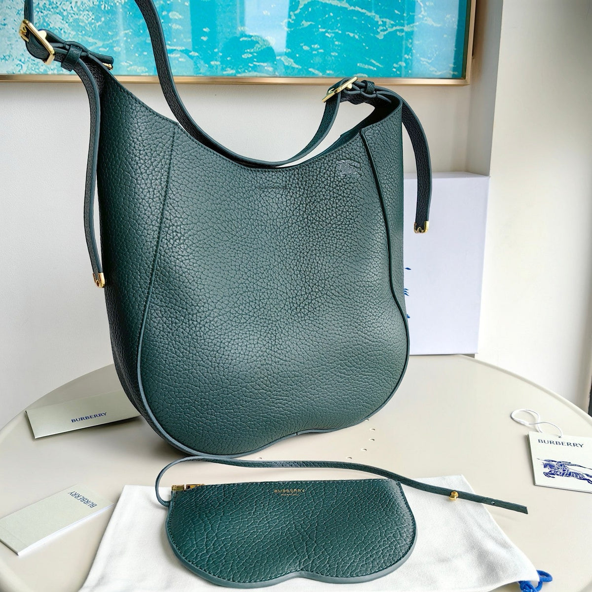 Schultertasche in Schwarz und Grün