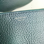 Schultertasche in Schwarz und Grün