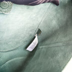 Schultertasche in Schwarz und Grün