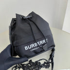 Schwarze Beuteltasche