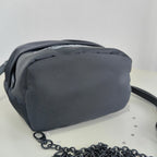 Schwarze Beuteltasche