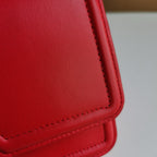 Schultertasche in Schwarz-Weiß