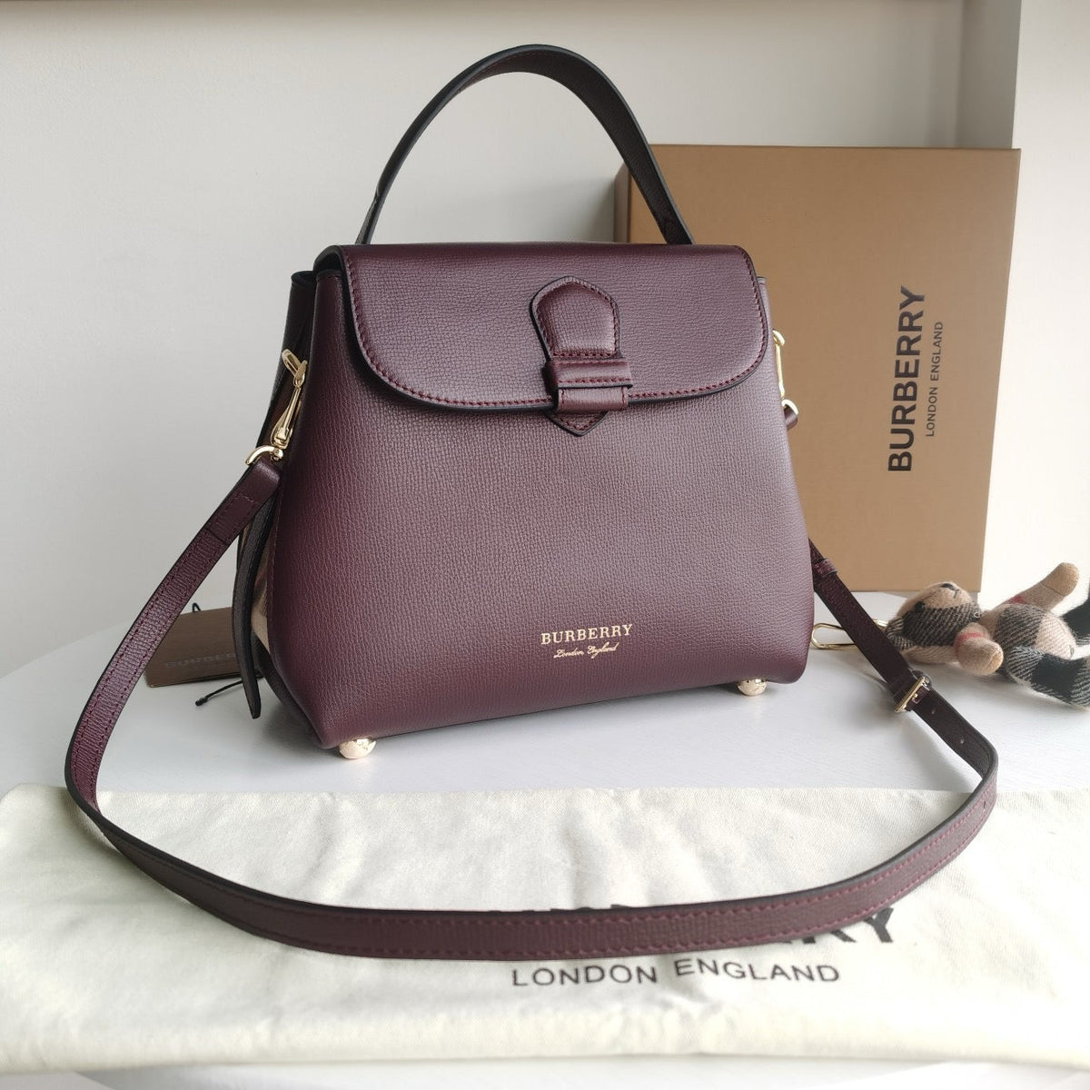 Schultertasche Schwarz und Grau