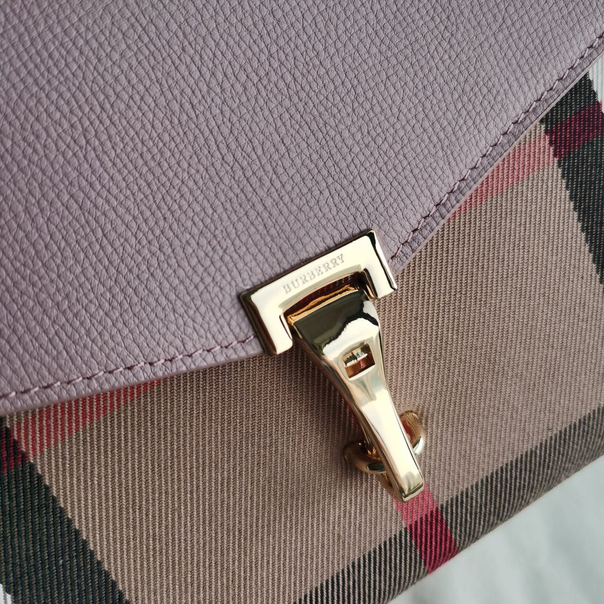 Multicolour Clutch