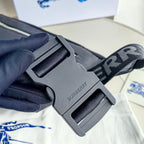 Schwarze Gürteltasche