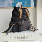 Mehrfarbiger Rucksack
