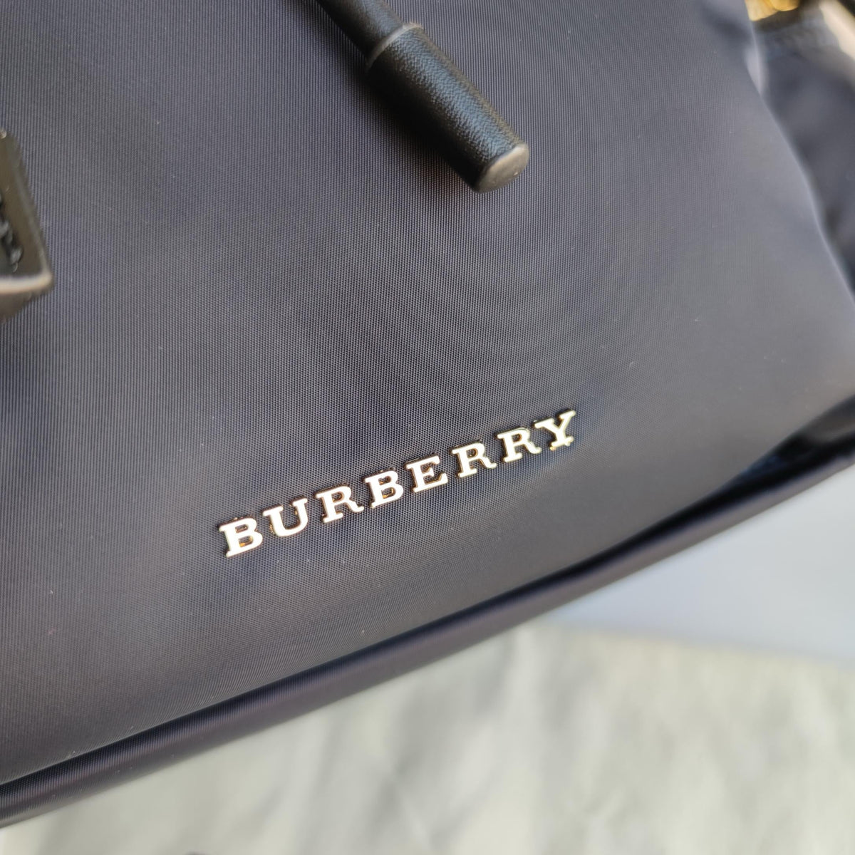 Mehrfarbiger Rucksack