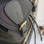 Mehrfarbiger Rucksack