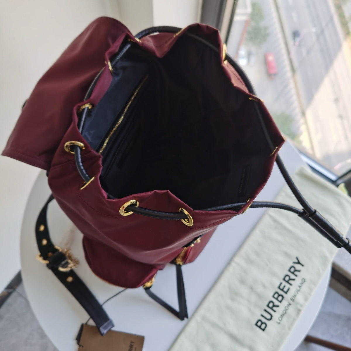 Mehrfarbiger Rucksack