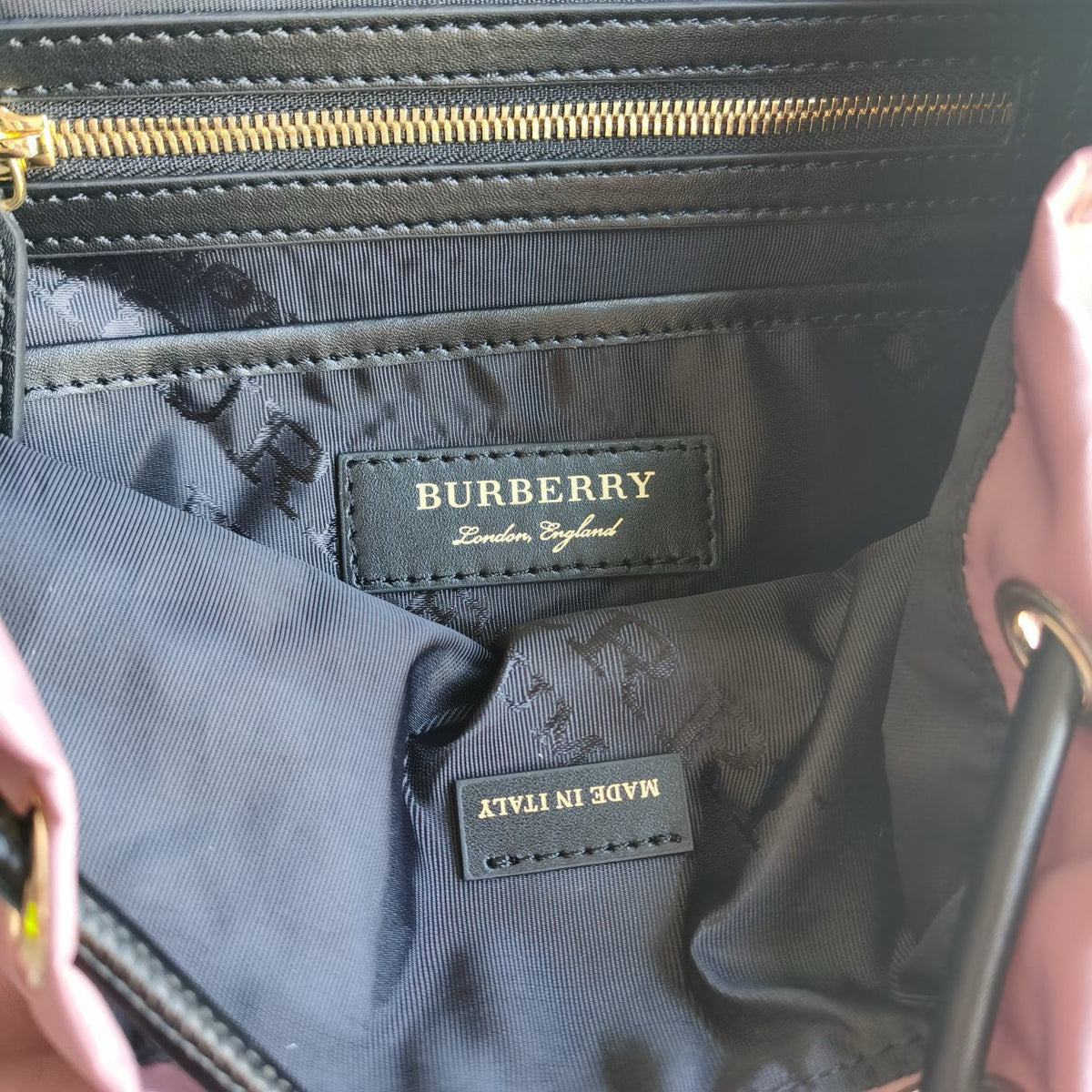 Mehrfarbiger Rucksack