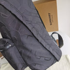 Schwarzer Rucksack