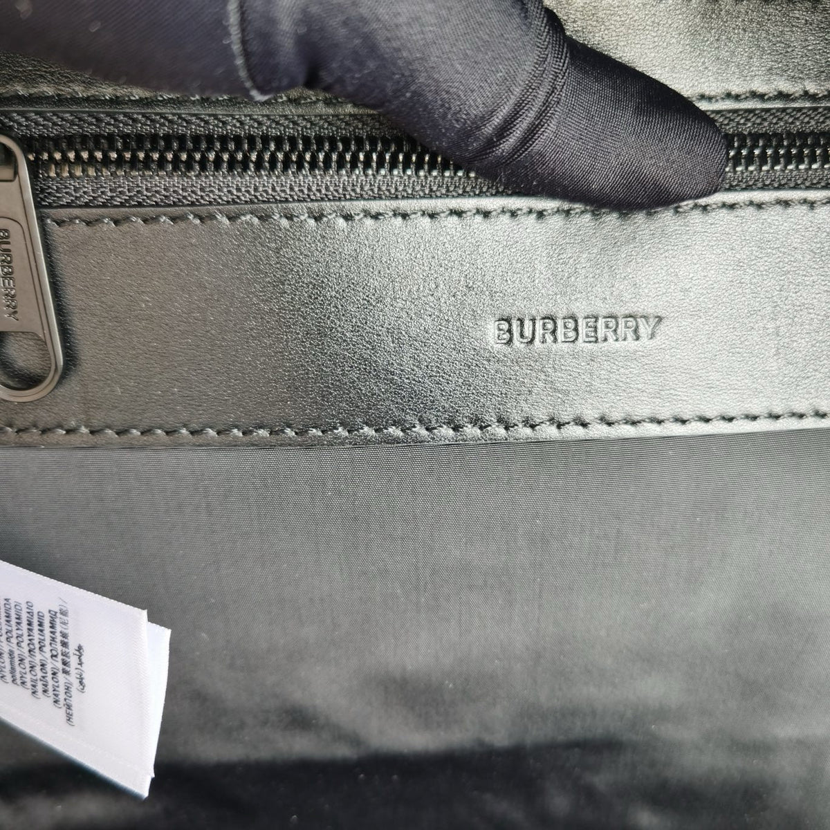 Schwarzer Rucksack