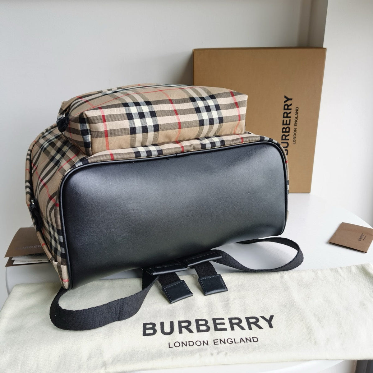 Mehrfarbiger Rucksack