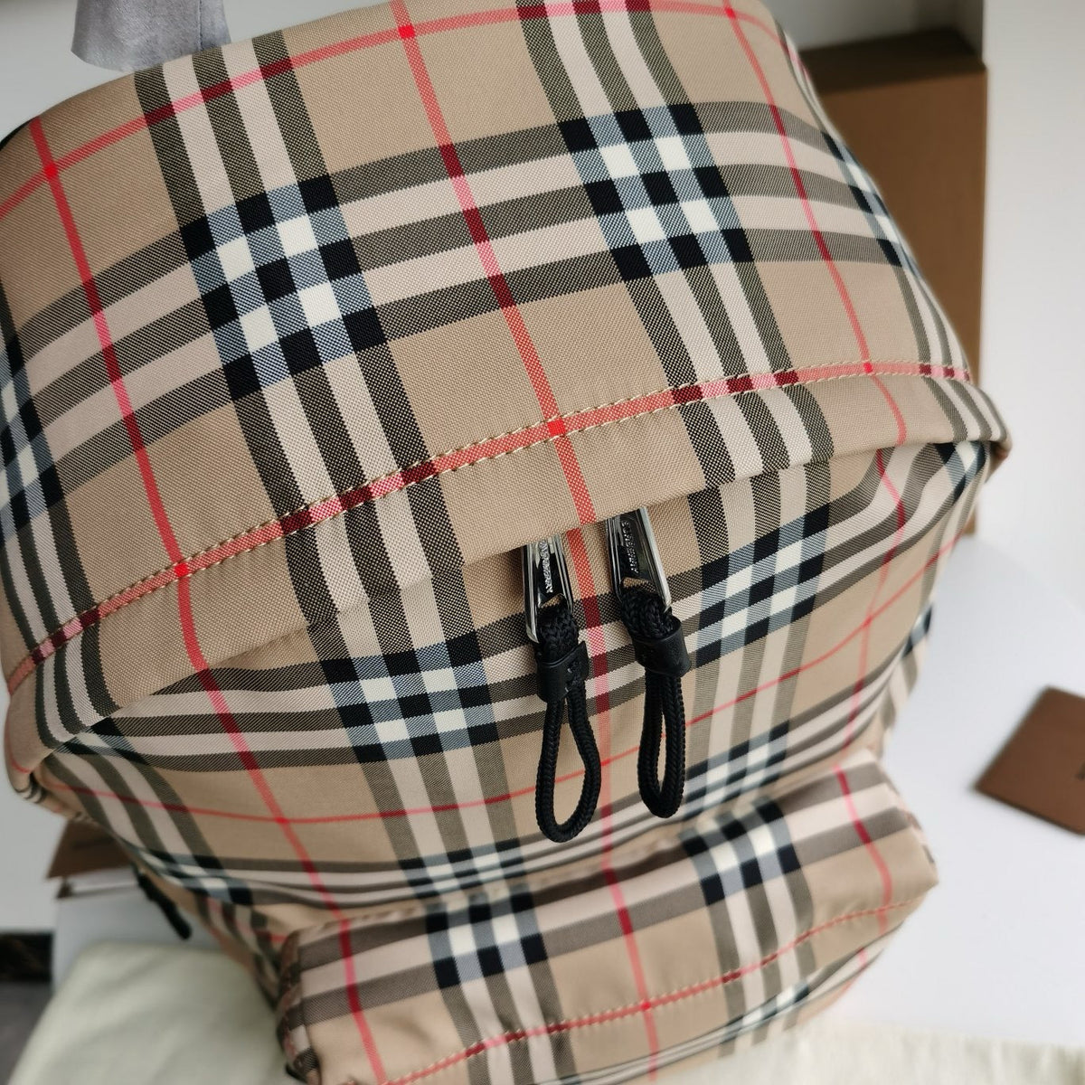 Mehrfarbiger Rucksack