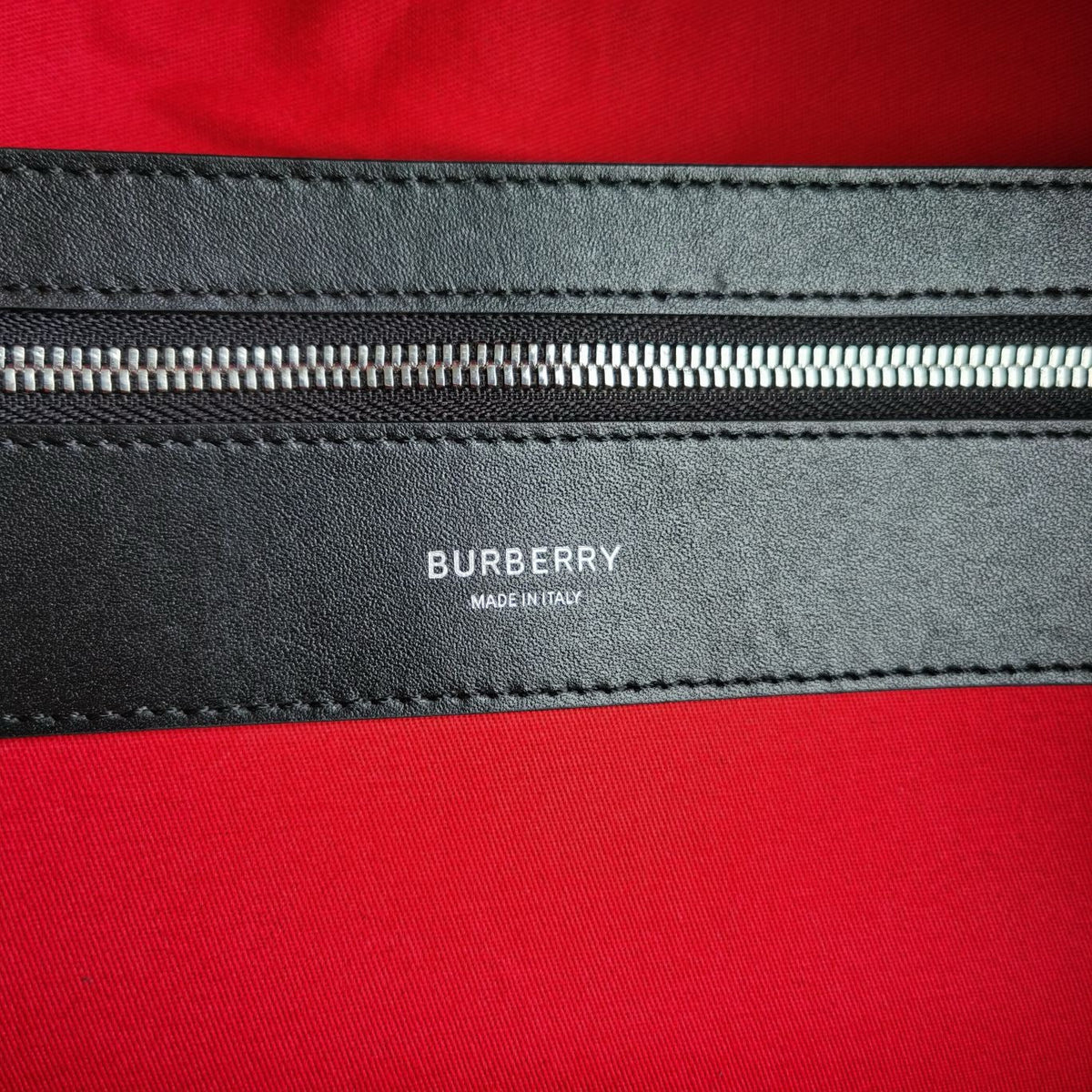 Mehrfarbiger Rucksack