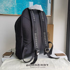 Schwarzer Rucksack