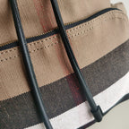 Mehrfarbiger Rucksack