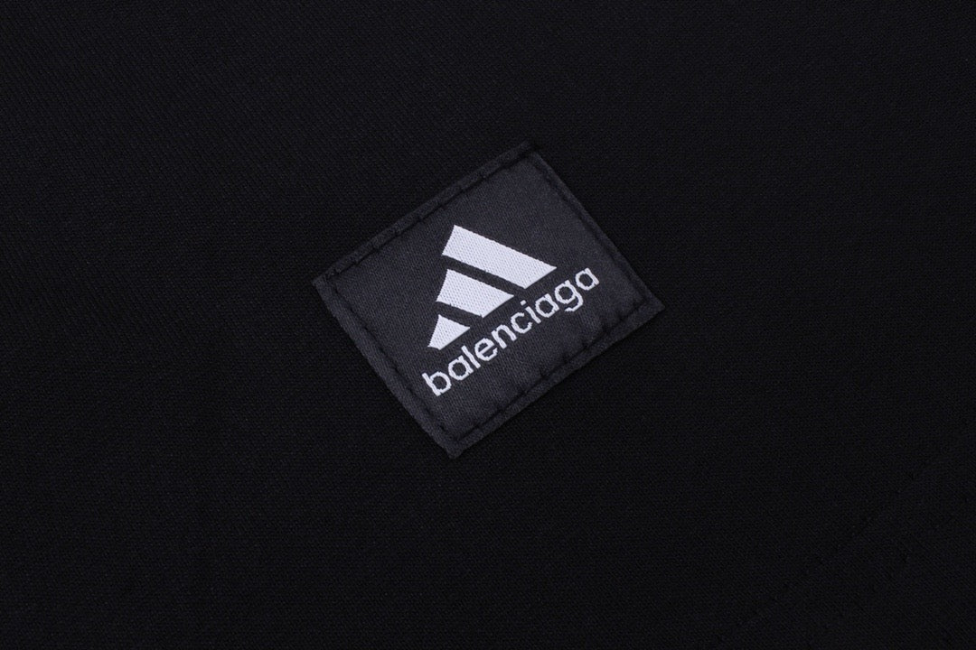 Schwarzes Jersey Langarmshirt mit gestreiften Ärmeln – Herren