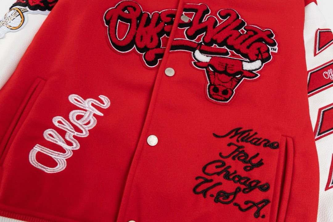 Rote Varsity-Jacke aus Wolle mit Aufnähern – Herren