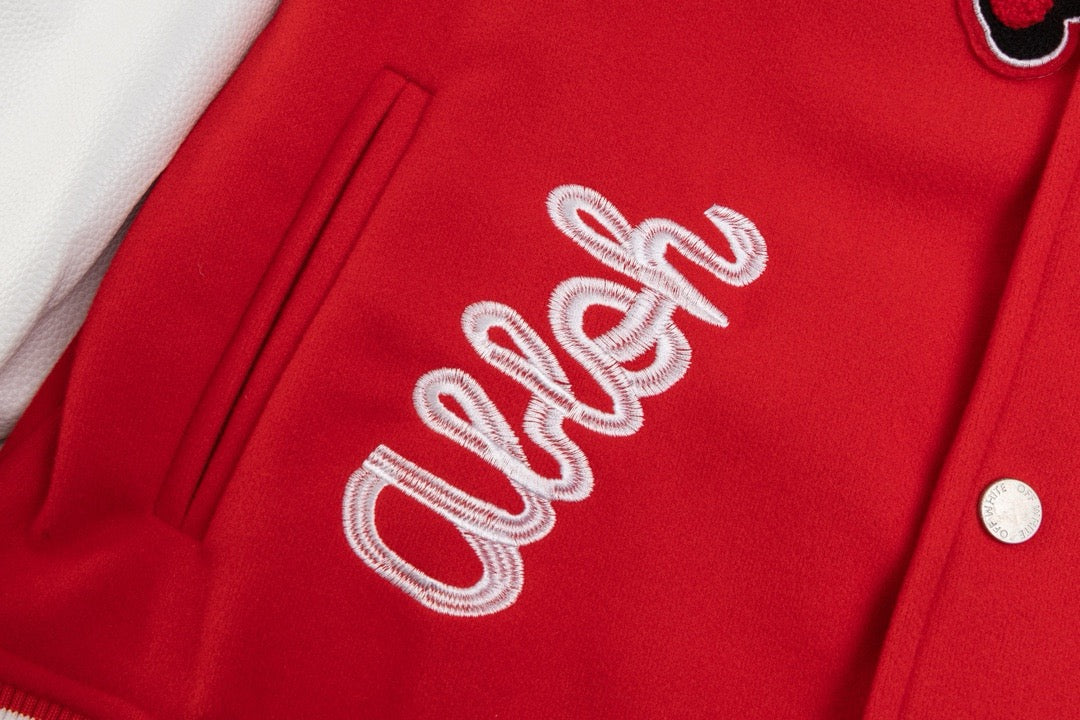 Rote Varsity-Jacke aus Wolle mit Aufnähern – Herren