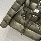 Schwarz-weiße Steppjacke – Damen