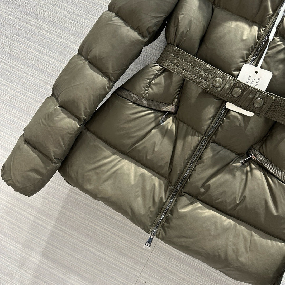 Schwarz-weiße Steppjacke – Damen