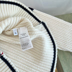 Gerippte Strickjacke aus grauer Wolle – Damen