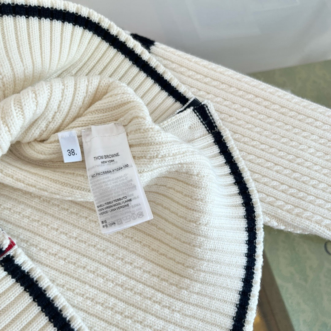 Gerippte Strickjacke aus grauer Wolle – Damen