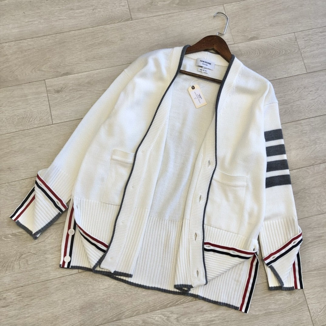 Cremefarbener Cardigan aus Wolle mit Streifenmuster – Herren