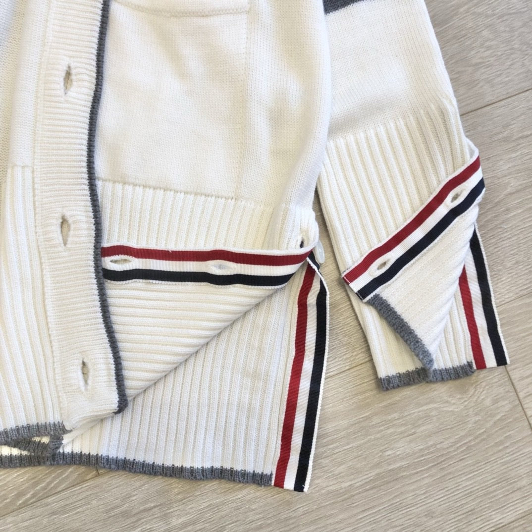 Cremefarbener Cardigan aus Wolle mit Streifenmuster – Herren