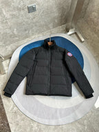 Schwarz-weiße Steppjacke für Herren