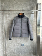 Schwarz-weiße Steppjacke für Herren
