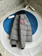 Schwarz-weiße Steppjacke für Herren