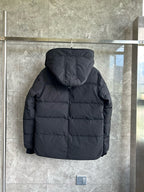 Schwarz-weiße Steppjacke für Herren