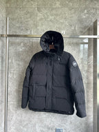 Schwarz-weiße Steppjacke für Herren