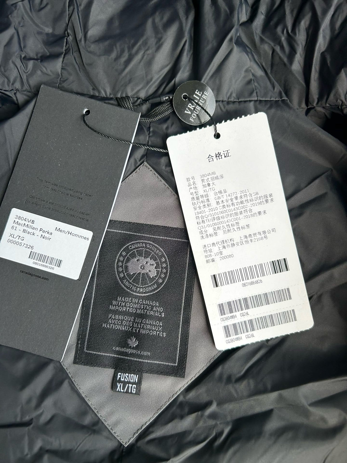 Schwarz-weiße Steppjacke für Herren