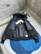 Schwarze Kapuzen-Pufferjacke aus Nylon – Herren