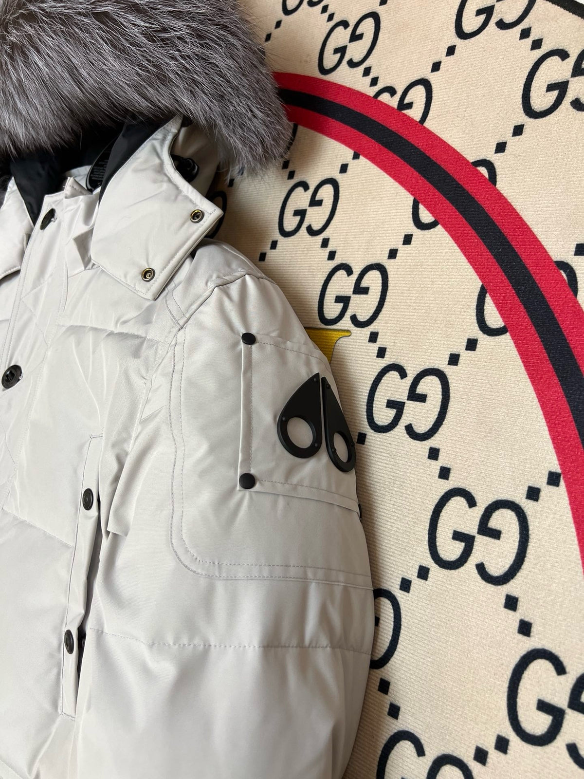 Schwarz-weißer Parka - Herren