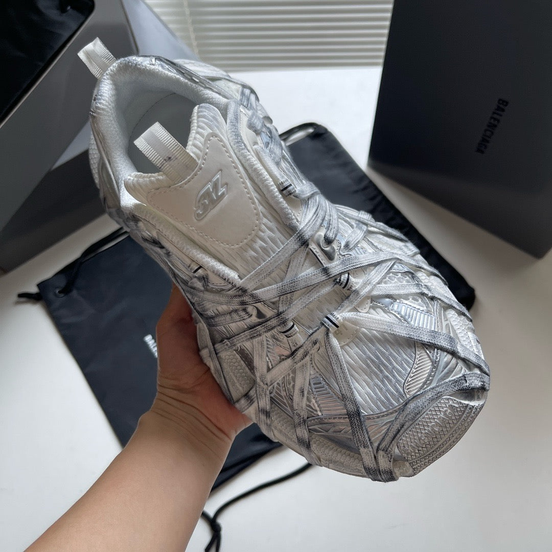 Caged Panel Runner Red Sneakers