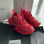Rote Turnschuhe