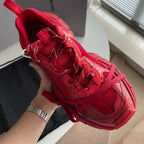 Rote Turnschuhe